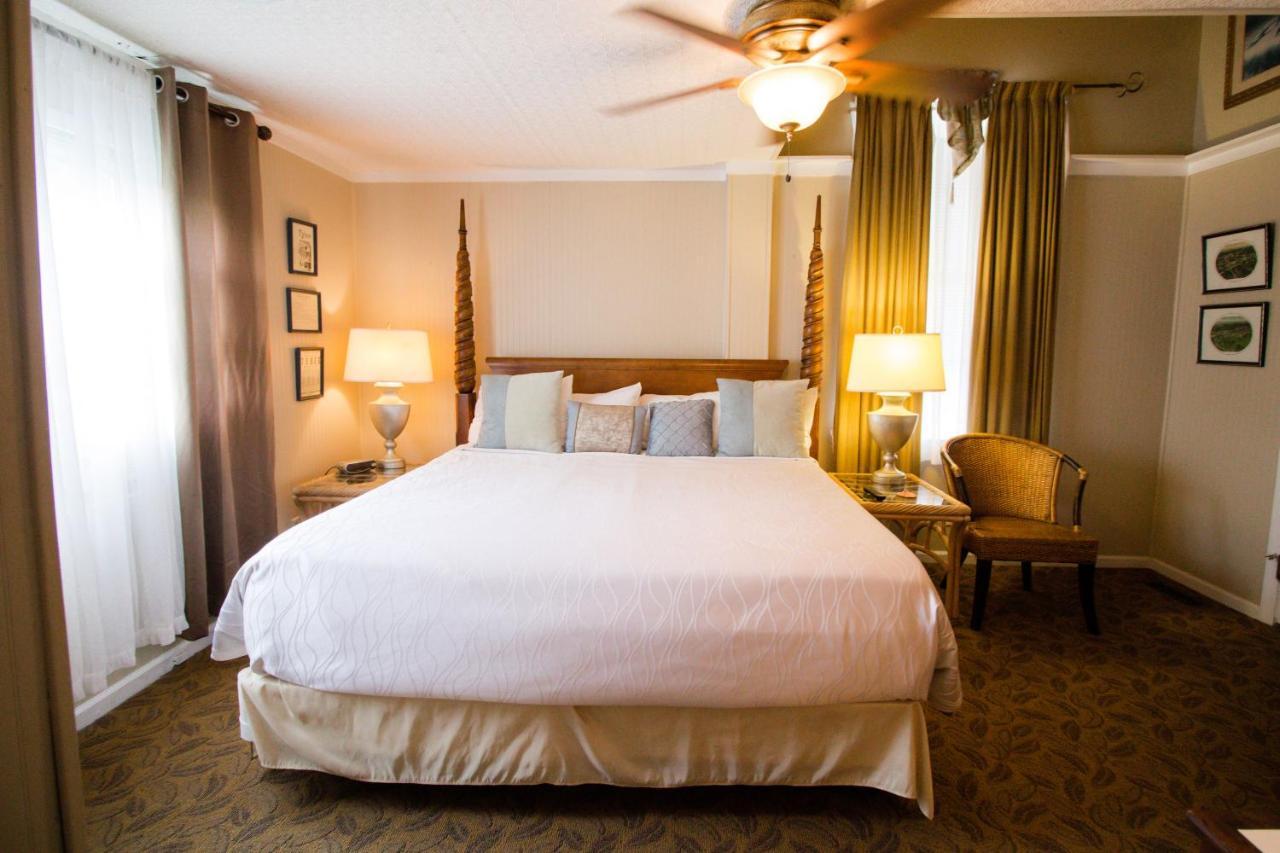 Tybee Island Inn Bed & Breakfast Bed & Breakfast